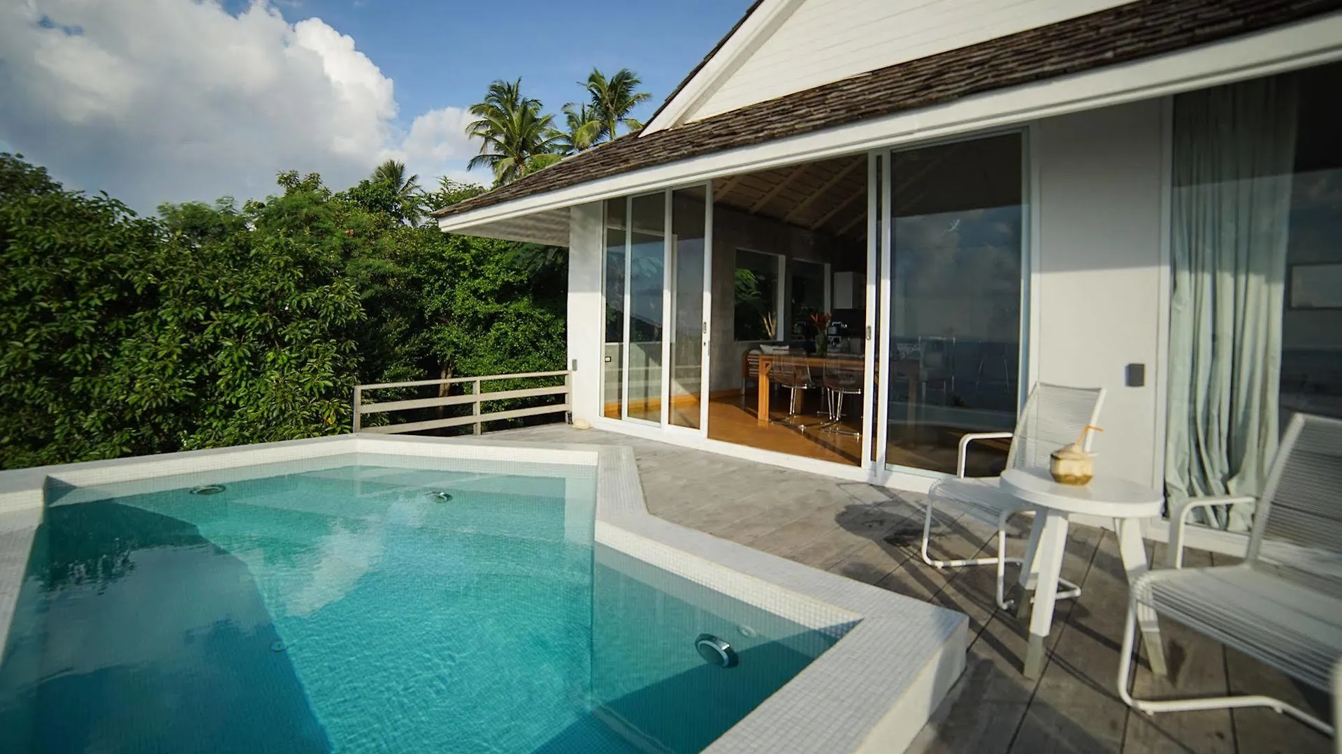 Naroua Villas Koh Tao 0*,