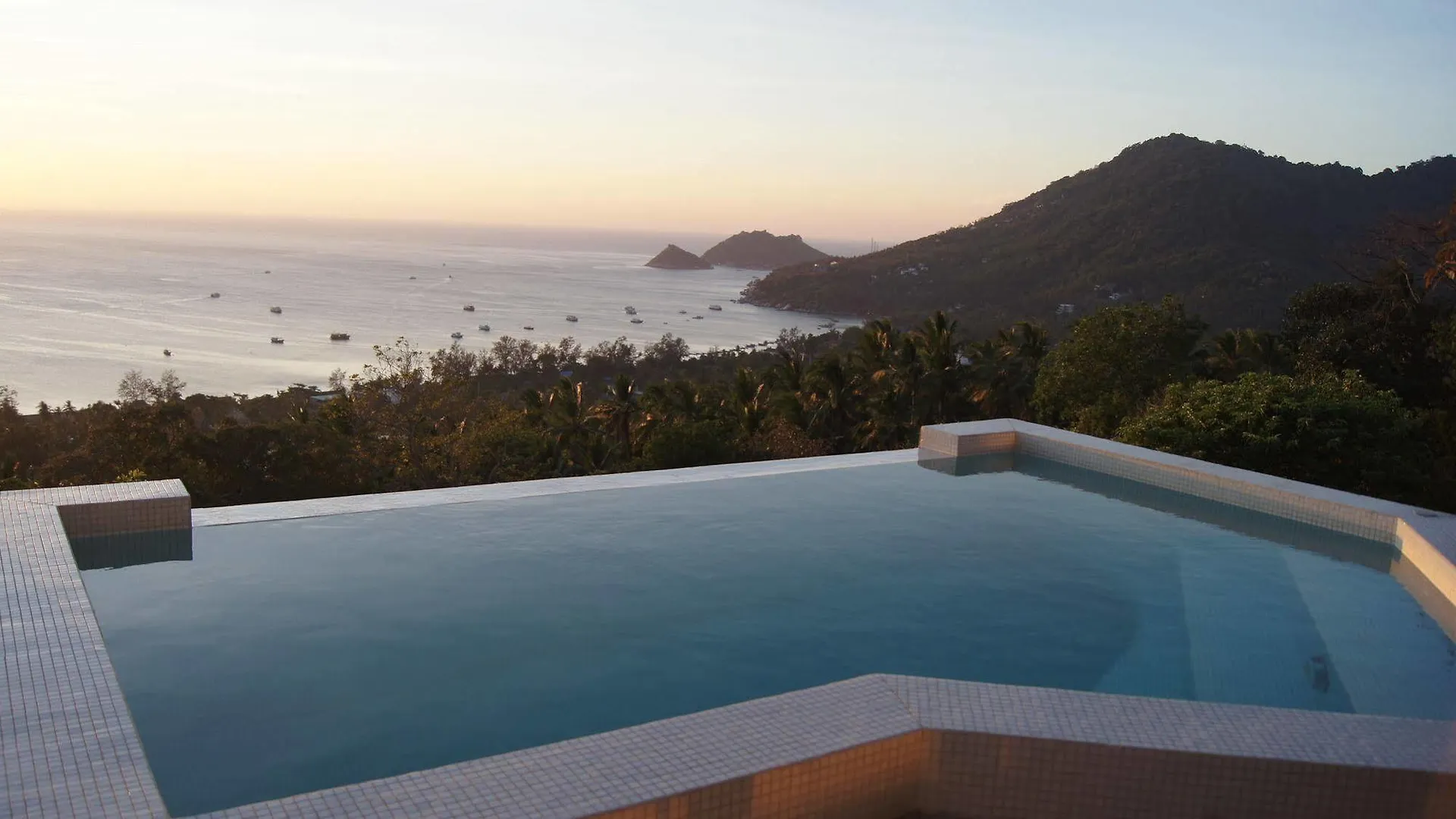 Naroua Villas Koh Tao
